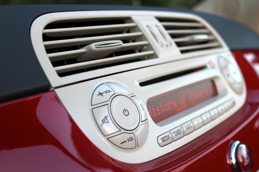  Fiat 500C 2012 года  (фото 70 из 98)